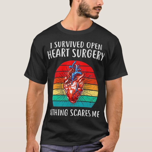 Ich überlebte Operation im offenen Herzen Gift Erh T-Shirt (Vorderseite)