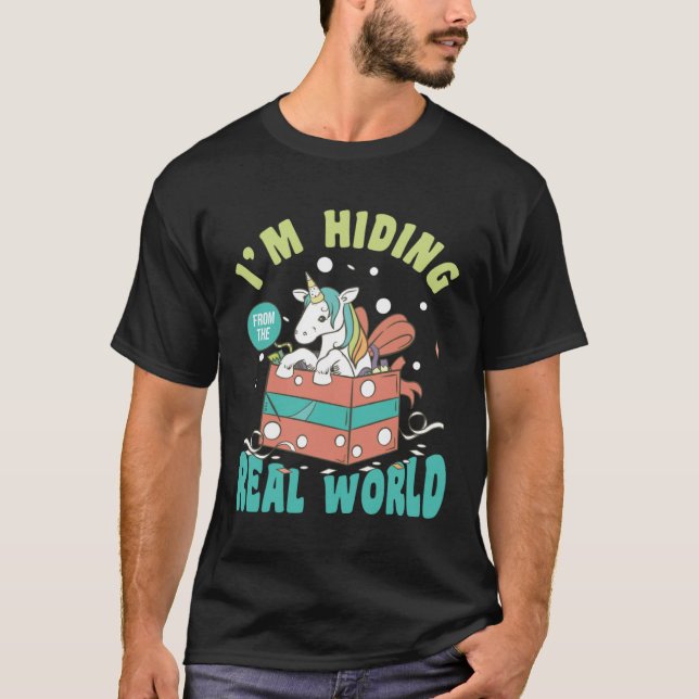 Ich verberge mich vor einem echten Universum-Spaß T-Shirt (Vorderseite)