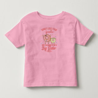 Ich werde eine große Schwester 2023-Schwangerschaf Kleinkind T-shirt