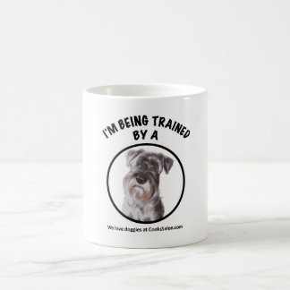 Ich werde von einer Schnauzer-Tasse ausgebildet Kaffeetasse