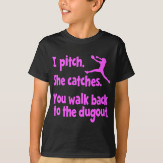 ICH WERFE, SIE FANGE T-Shirt