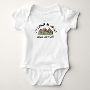 Ich würde lieber mit Opa wandern - Niedliche Wande Baby Strampler