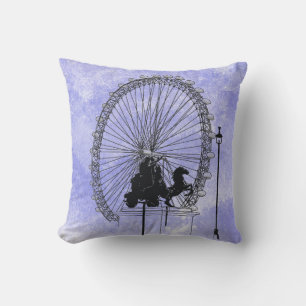 Iconic London Attraction Pen und Ink Blue Violet Kissen