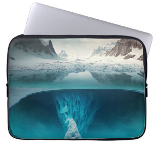 Icy Mountain View Laptopschutzhülle