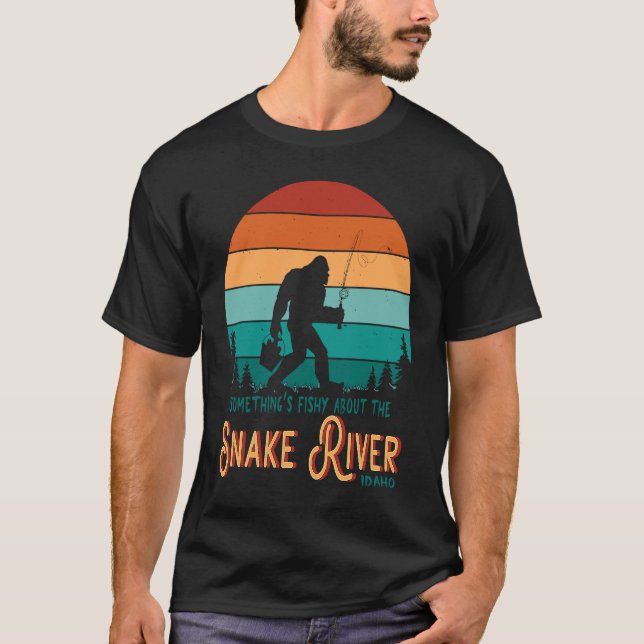Idaho Snake River Sasquatch Angelerlebnis Behalten T-Shirt (Vorderseite)