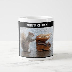 Identitätskrise? Lustiger Eichhörnchen Meme Becher Jumbo-Tasse
