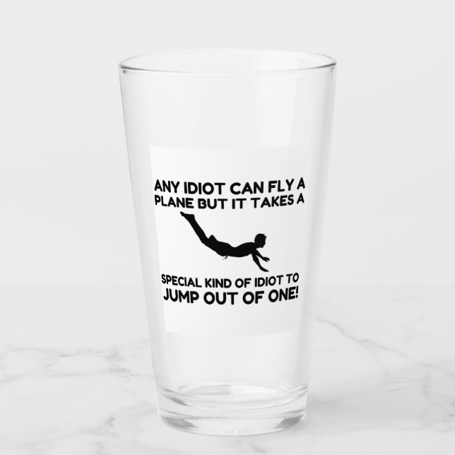 IDIOT SKYDIVING GLAS (Vorderseite)