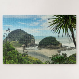 Idyllisches Bethells Beach Küstenfoto