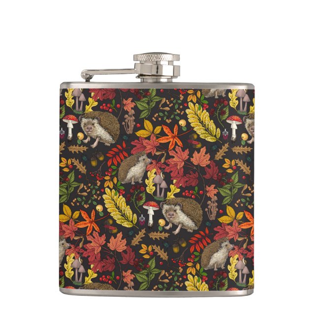 Igel und Herbstwaldflora auf Schwarz Flachmann (Vorderseite)