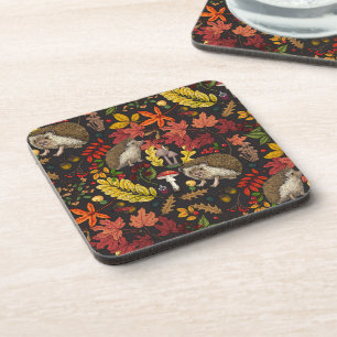 Igel und Herbstwaldflora auf Schwarz Getränkeuntersetzer