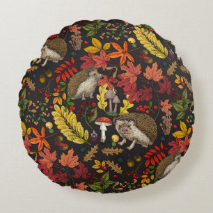 Igel und Herbstwaldflora auf Schwarz Rundes Kissen