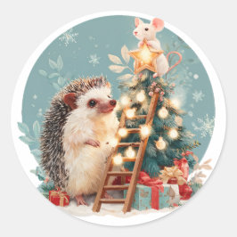 Igel und Maus dekorieren Weihnachtsbaum Runder Aufkleber