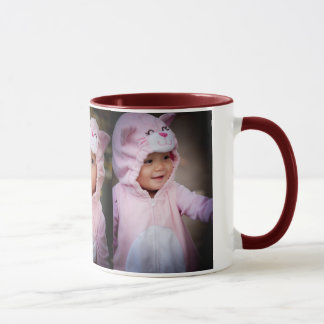 Ihr Baby auf einer Tasse