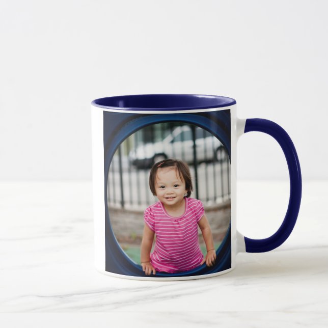 Ihr Baby auf einer Tasse (Rechts)