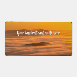 Ihr benutzerdefinierter Text überwindet nebelige L Schreibtischunterlage