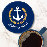 Ihr Bootsname Anchor Gold Style Laurel Navy Blau Untersetzer Set<br><div class="desc">Ein stilvolles Set von nautisch-thetischen Acryl-Untersetzer mit Ihrem personalisierten Bootsnamen,  Familiennamen oder anderen gewünschten Texten. Ein speziell entworfener Bootanker mit goldfarbenen Lorbeertönen und einem Stern auf klassischem Marineblau oder passen die Grundfarbe leicht an Ihre aktuelle Dekoration oder Ihr aktuelles Thema an.</div>