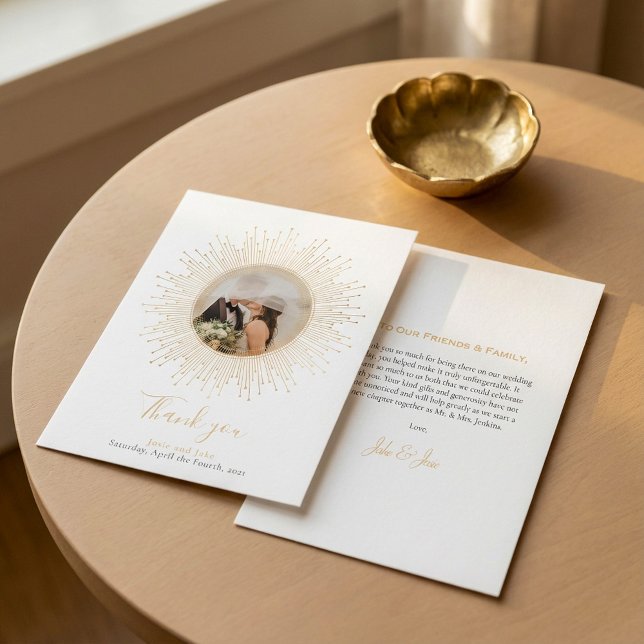 Ihr Foto, Vintage hübsche Goldrahmen Hochzeit Dankeskarte (Your photo, vintage gold pretty frame wedding thank you card.)