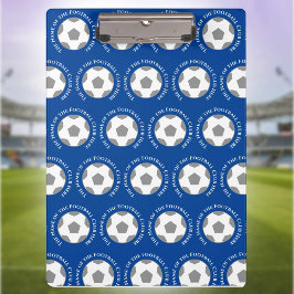 Ihr Fußballteam in Blau. Fußballtrainer Klemmbrett