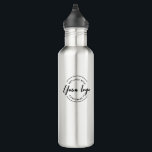 Ihr Logo hier für die Schwarz-Weiß-Markenbezeichnu Edelstahlflasche<br><div class="desc">Das Logo wird hier vorgestellt, die Wasserflasche aus Edelstahl mit der Marke Schwarz und Weiß! Diese elegante und funktionelle Wasserflasche bietet eine fantastische Gelegenheit, Ihr Firmenlogo zu präsentieren. Es dient als exzellentes Geschenk oder Geschenk für Kunden, Kunden, Mitarbeiter, Verkäufer und Mitarbeiter, behalte Ihr Unternehmen an vorderster Front und vermittelt eine...</div>