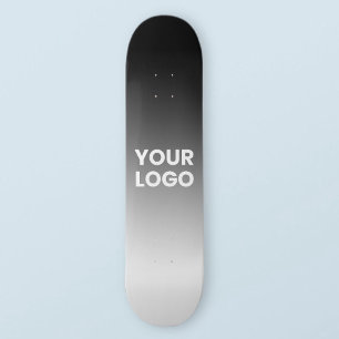Ihr Logo und moderner, editierbarer Farbverlauf Skateboard
