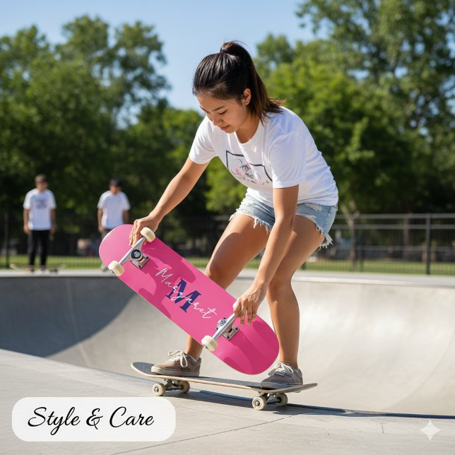 Ihr Name auf der benutzerfreundlichen rosa Skatebo Skateboard (Your Name on Custom Pink Skateboard – Make It Yours)