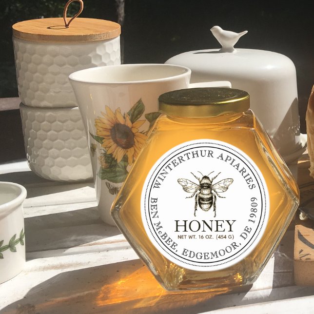 Ihr Name hier Editable White Honey Jar Bee Label Runder Aufkleber (Von Creator hochgeladen)