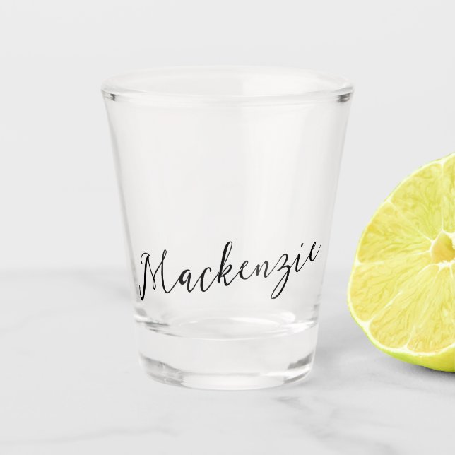 Ihr Name im eleganten Script-Schriftart Schnapsglas (Vorderseite)