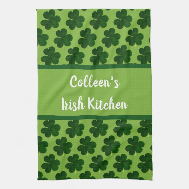 Ihr Name Irish Kitchen St Patrick's Day Geschirrtuch (Vertikal)
