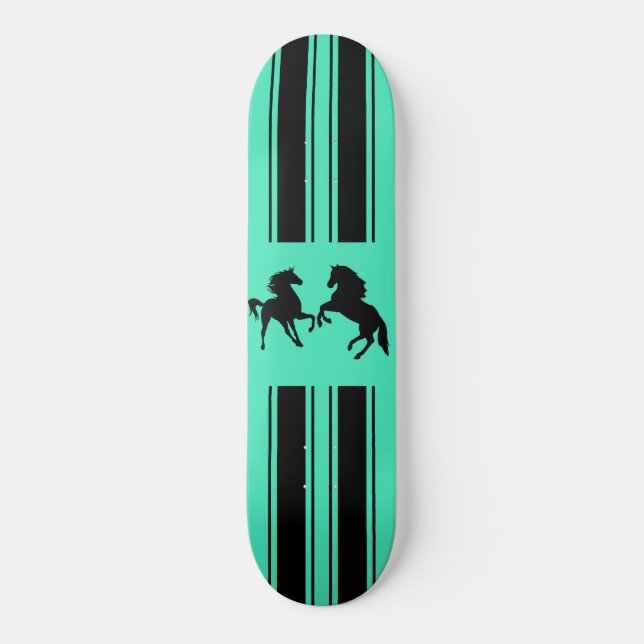 Ihre Farbskateboard mit schwarzen Pferden Skateboard (Vorderseite)