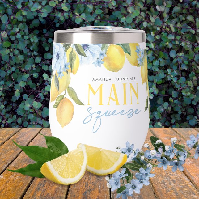 Ihre Hauptpresse Personalisierte Lemon & Blume gef (She Found Her Main Squeeze Personalized Lemon & Flower Floral Thermal Wine Tumbler)