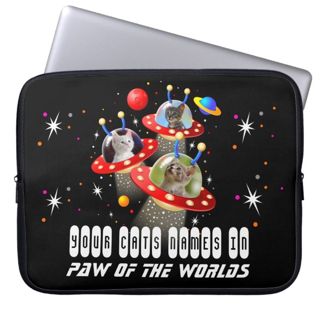 Ihre Katzen in einer Alien Raumschiff UFO Sci Fi F Laptopschutzhülle (Vorderseite)