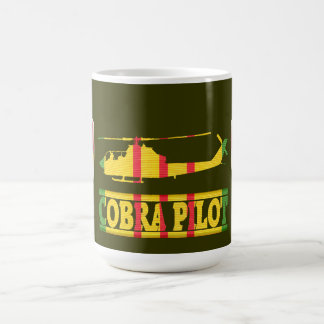 II tasse de pilote de cobra du Vietnam AH-1G