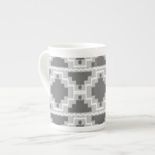 Ikat Aztec Muster - Dunkel und leicht grau / grau Prozellantasse