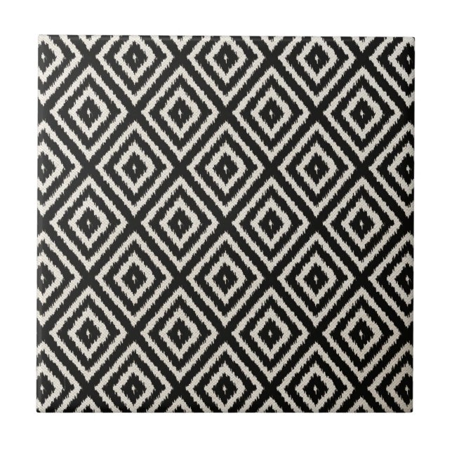 Ikat Diamant-Muster im Schwarzen und in der Creme Fliese (Vorderseite)