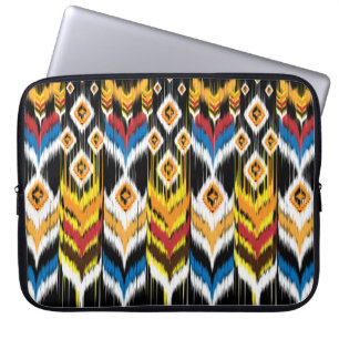 Ikat geometrische Folklore-Ornament. Ethische Stä Laptopschutzhülle