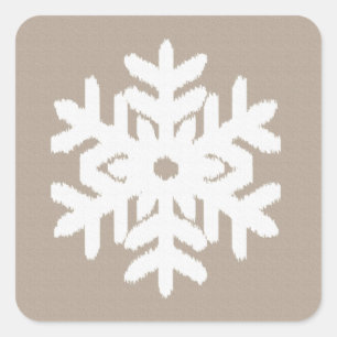 Ikat Snowflake - Taupe und Weiß Quadratischer Aufkleber