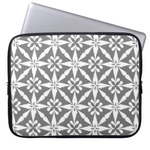 Ikat Star Pattern - grau/grau und weiß Laptopschutzhülle