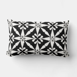 Ikat Star Pattern - Schwarz und Weiß Lendenkissen