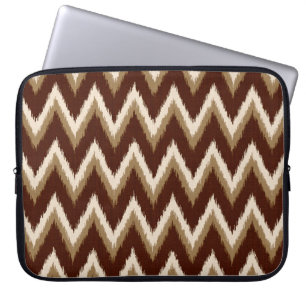 Ikat Zickzack Streifen - Schokolade braun & Beige Laptopschutzhülle