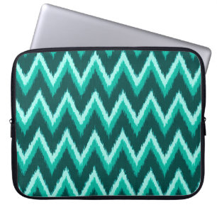 Ikat Zickzack Streifen - Türkis, Aquamarin und Aqu Laptopschutzhülle