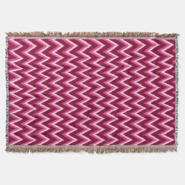 Ikat Zickzack Stripes - Burqundy, Rose und Rosa Decke (Vorderseite)