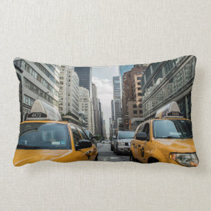 Ikonenhafte gelbe Taxis New York City Lendenkissen