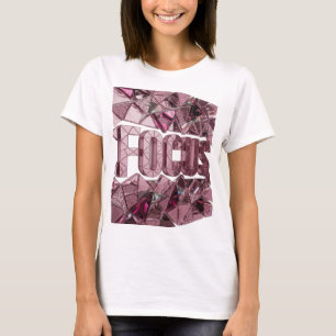 Ikonisches Pink FOCUS Statement Design T-Shirt