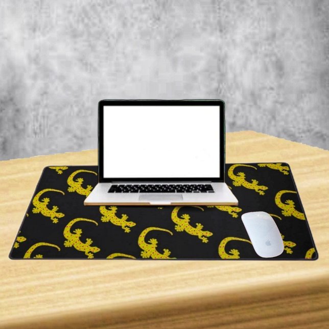Île Gecko (A desk mat is the popular tool for school, and other computer geeks!)