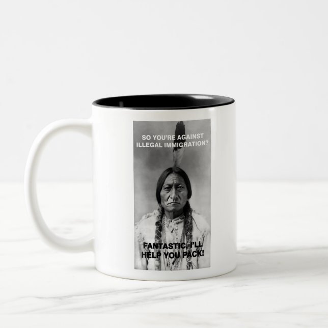illegale Einwanderung Zweifarbige Tasse (Links)