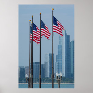 Illinois, Chicago. Navy Pier, wehende US-Flaggen Poster