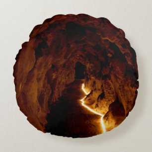 Illuminierter geheimer Tunnel Rundes Kissen