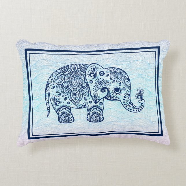 Illustration des Navy-Blue-Paisley-Elefanten Dekokissen (Vorderseite)