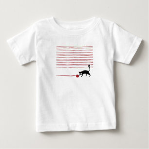 Illustration einer schwarzen Katze, die mit einem Baby T-shirt