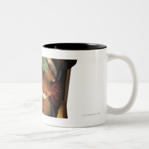 Illustration eines Sarges füllte mit Schnellimbi Zweifarbige Tasse